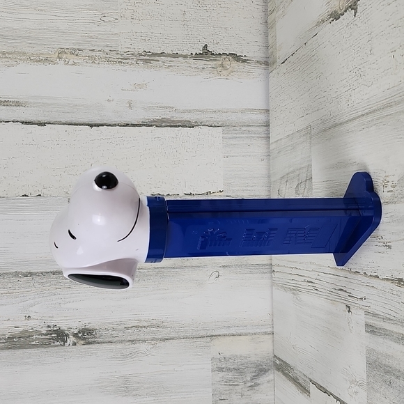 Peanuts Party Supplies Peanuts Snoopy Large Pez Dispenser Flawed